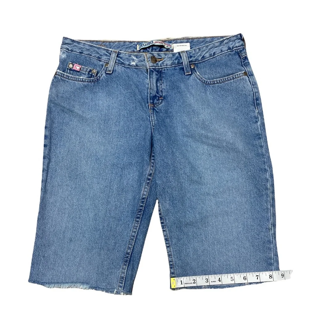 Mudd Bermuda Jean Shorts Women’s 11 Blue Denim Casual Cut Offs Raw Hem Jorts